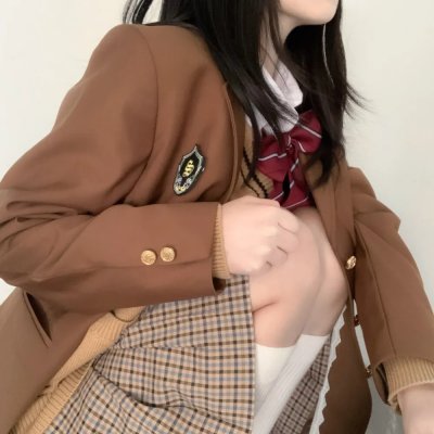 黑夜里的眼睛